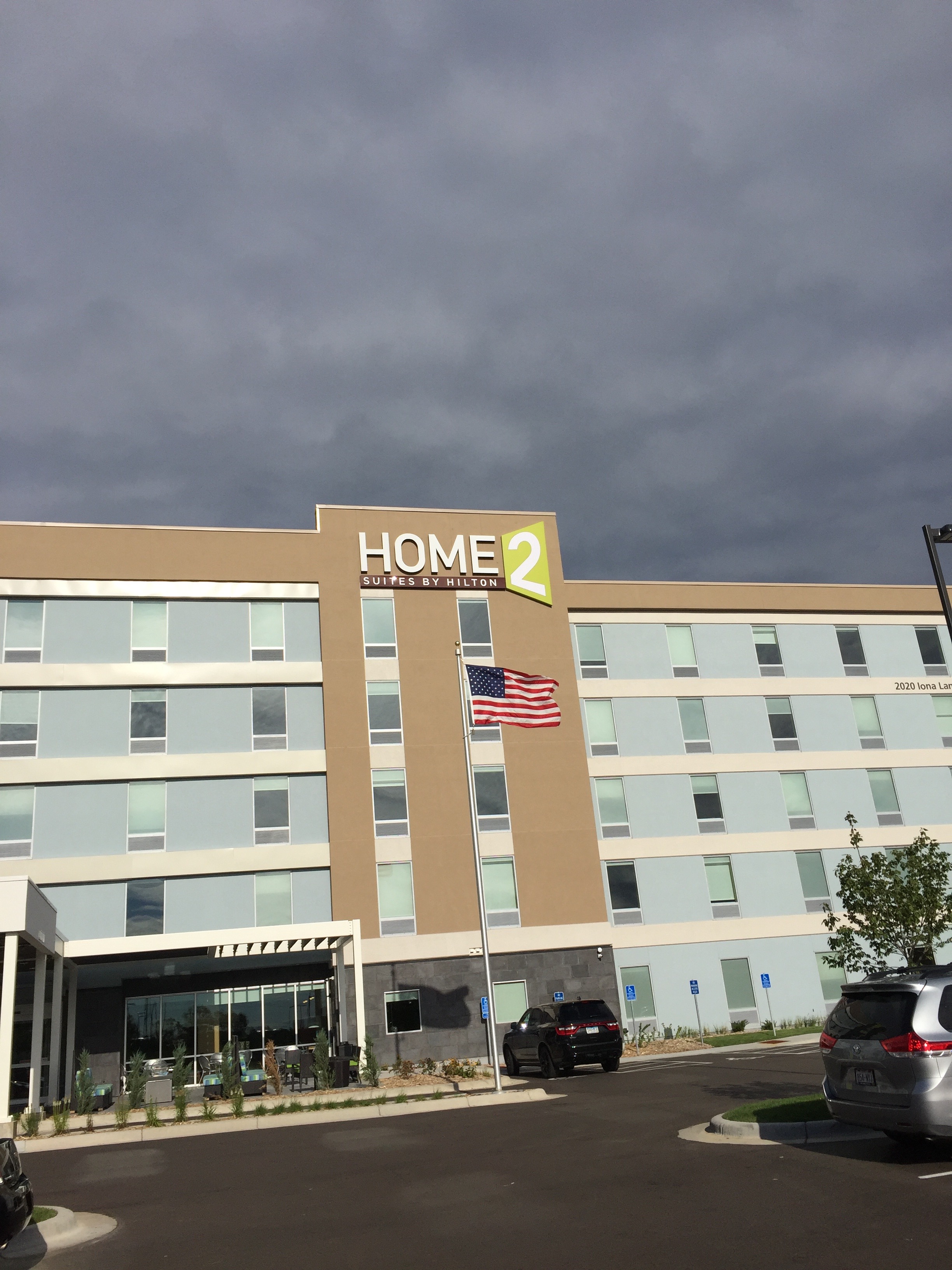 Home 2 Suites by Hilton Roseville MN