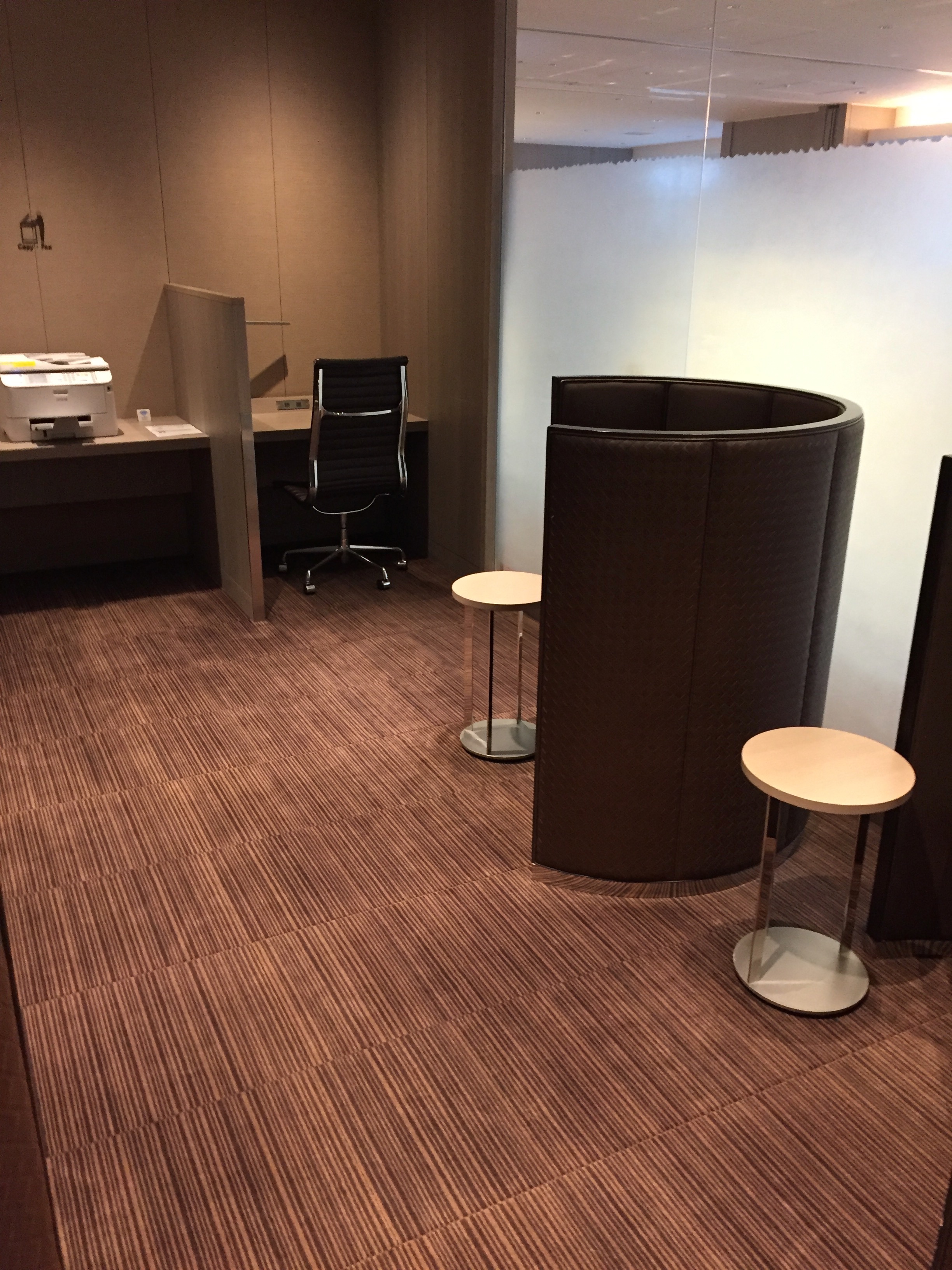 JAL First Lounge Tokyo Haneda