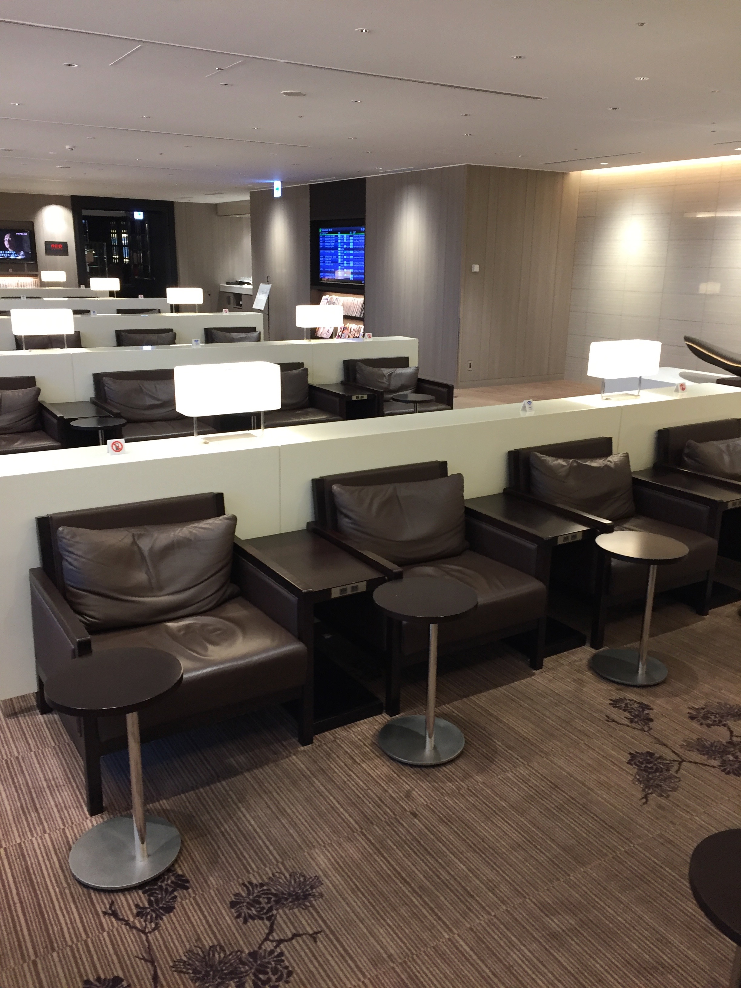JAL First Lounge Tokyo Haneda