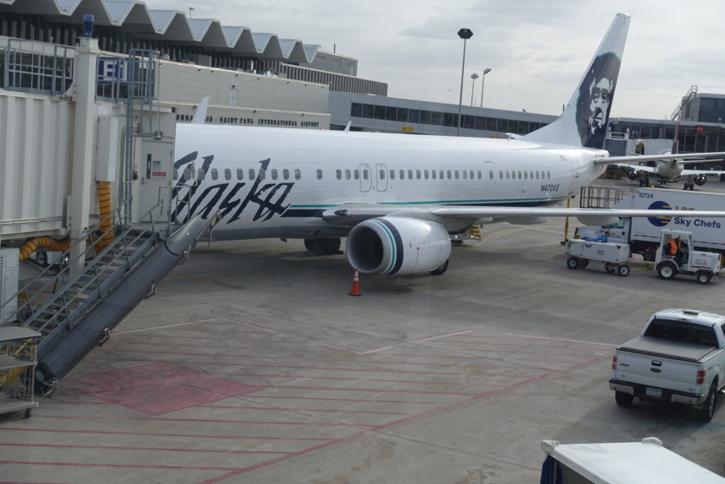 Alaska Airlines Minneapolis Seattle