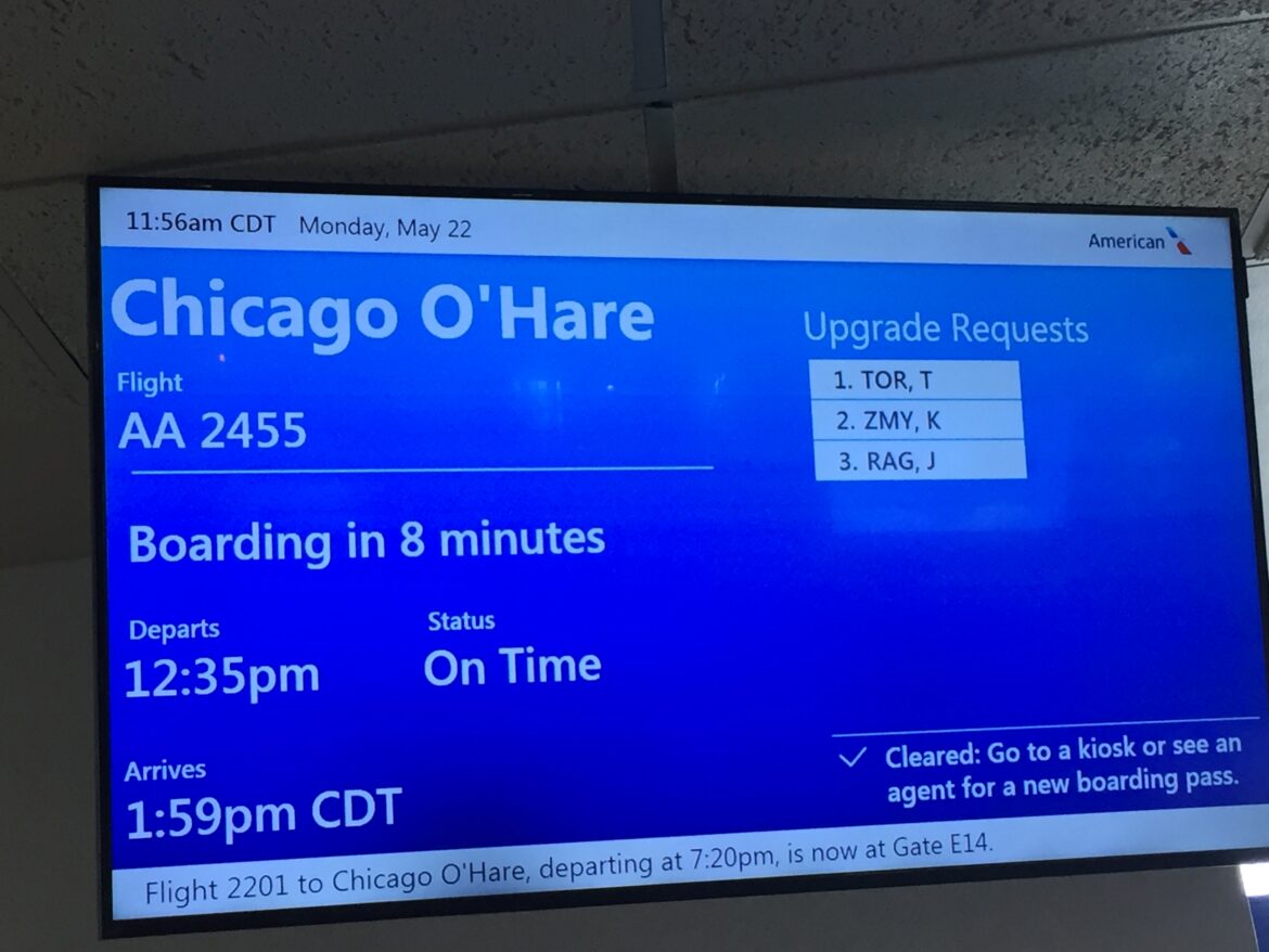 a screen with a blue and white text