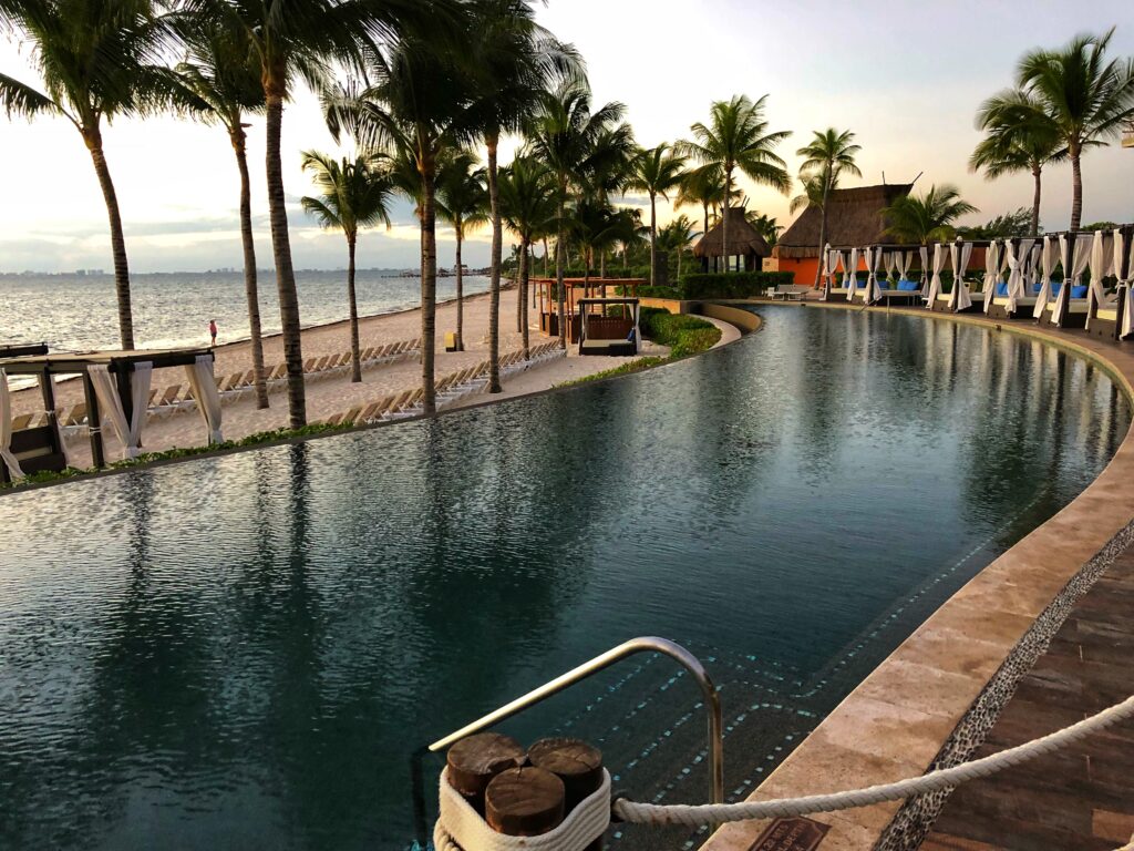 http://www.anrdoezrs.net/links/8083982/type/dlg/https://www.tripadvisor.com/Hotel_Review-g1229340-d1917247-Reviews-Villa_del_Palmar_Cancun_Beach_Resort_Spa-Playa_Mujeres_Yucatan_Peninsula.html