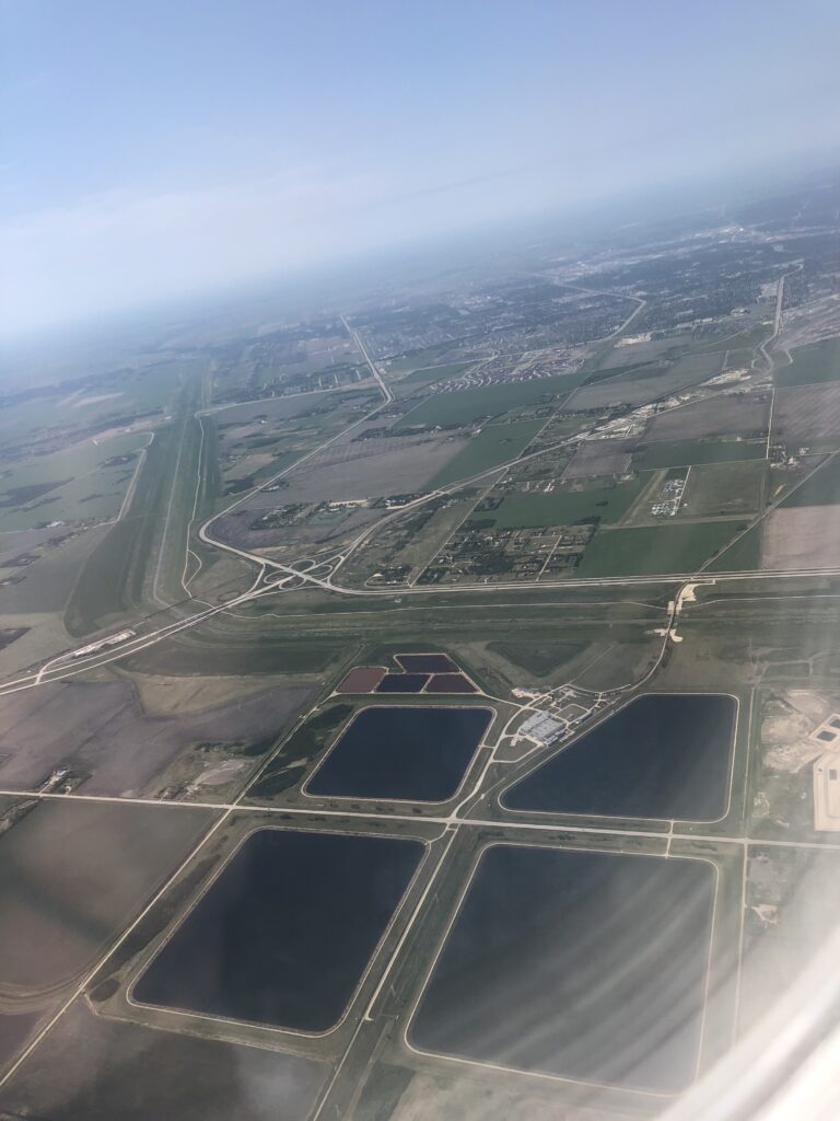 Delta Airlines Minneapolis Winnipeg Afternoon Flight