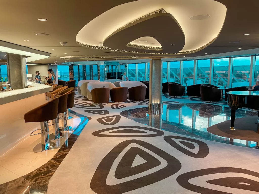 MSC Seashore Yacht Club Lounge